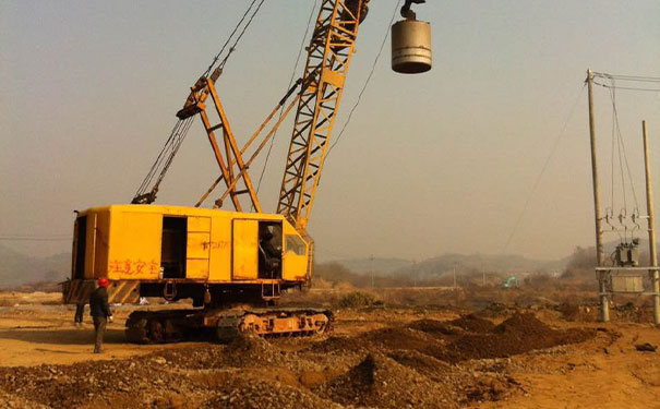 张家界弘楚强夯公司警示地基工程处理一定做好严把关